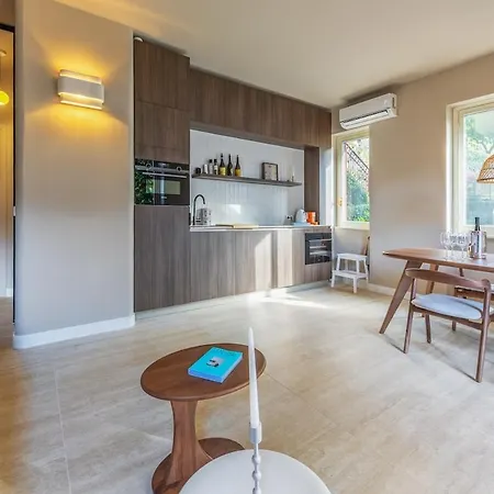 Riva1907 - Exclusief Lakeside Pognana Lario